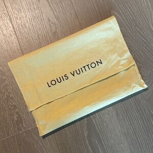 Louis Vuitton Dust Bag 💕
